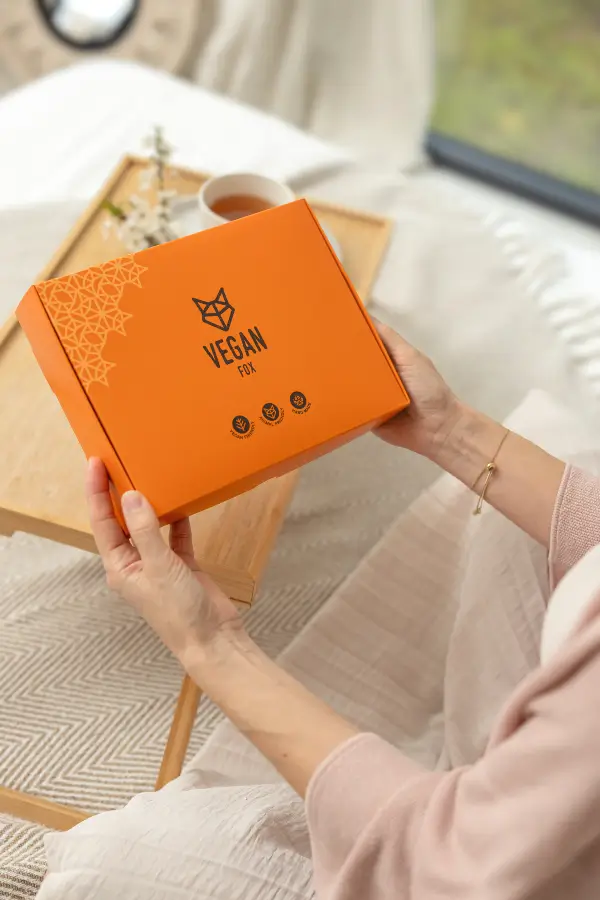 https://vegan-test.lionssolution.com/wp-content/uploads/2022/03/davana-vegan-fox-2.webp