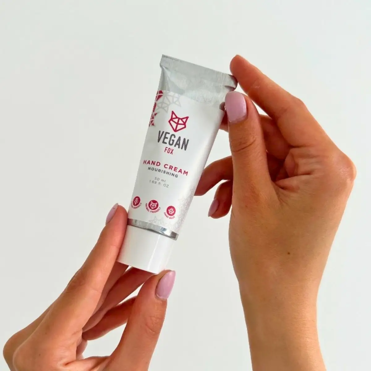 barojoss-roku-krems-mazais (2) NOURISHING HAND CREAM - small - Image 1